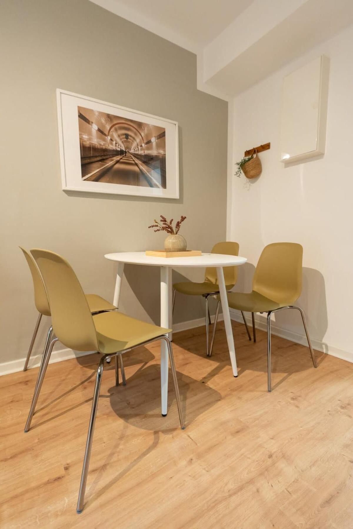 Hamburg City Apartment For 4 Экстерьер фото
